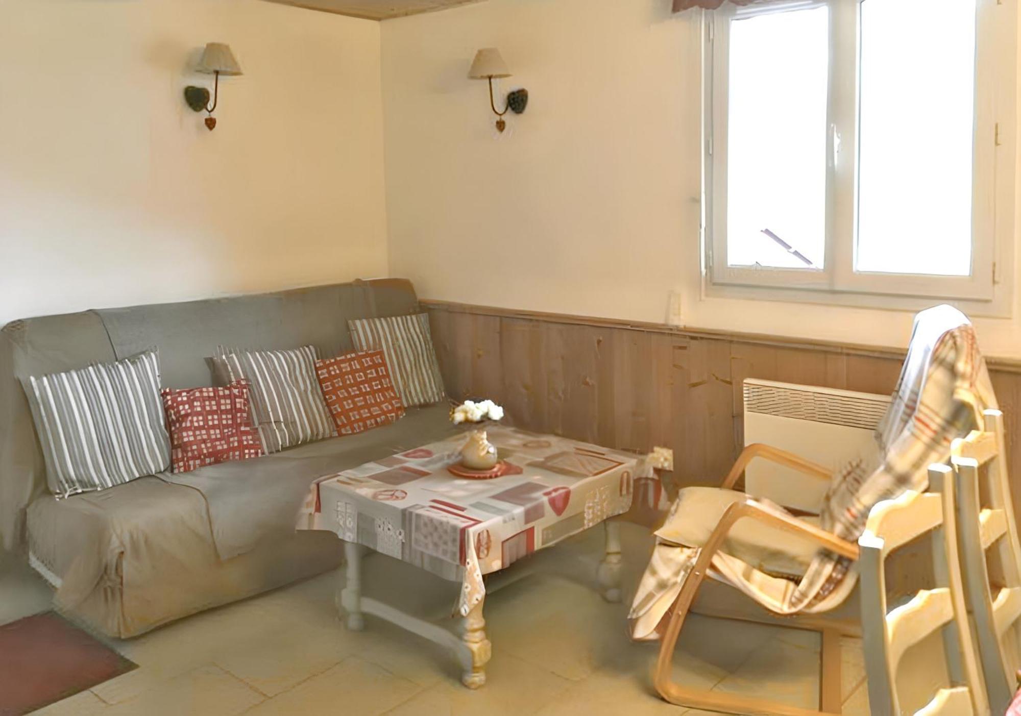 Appartement Cosy A Cornimont 30 M² Avec Terrasse Et Vue Montagne Buitenkant foto
