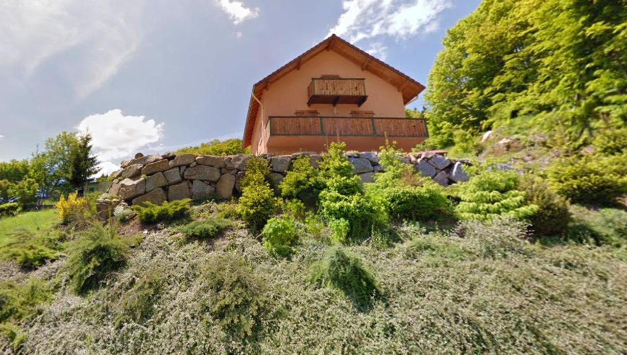 Appartement Cosy A Cornimont 30 M² Avec Terrasse Et Vue Montagne Buitenkant foto